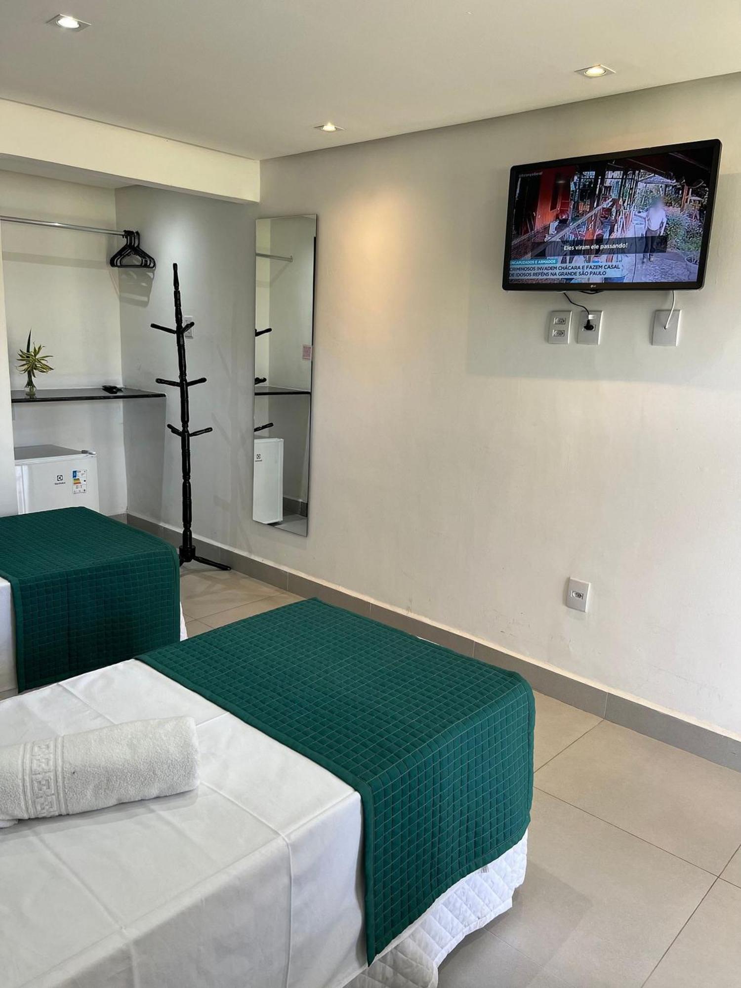 O Beira Mar Praia Hotel Esta Localizado Na Orla, Na Praia De Taperapuan, Cafe Incluso, Wi-Fi 500Mb, Piscinas, Estacionamento Privativo, Ar Condicionado Split, Smart Tv, Frigobar, Porto Seguro Extérieur photo