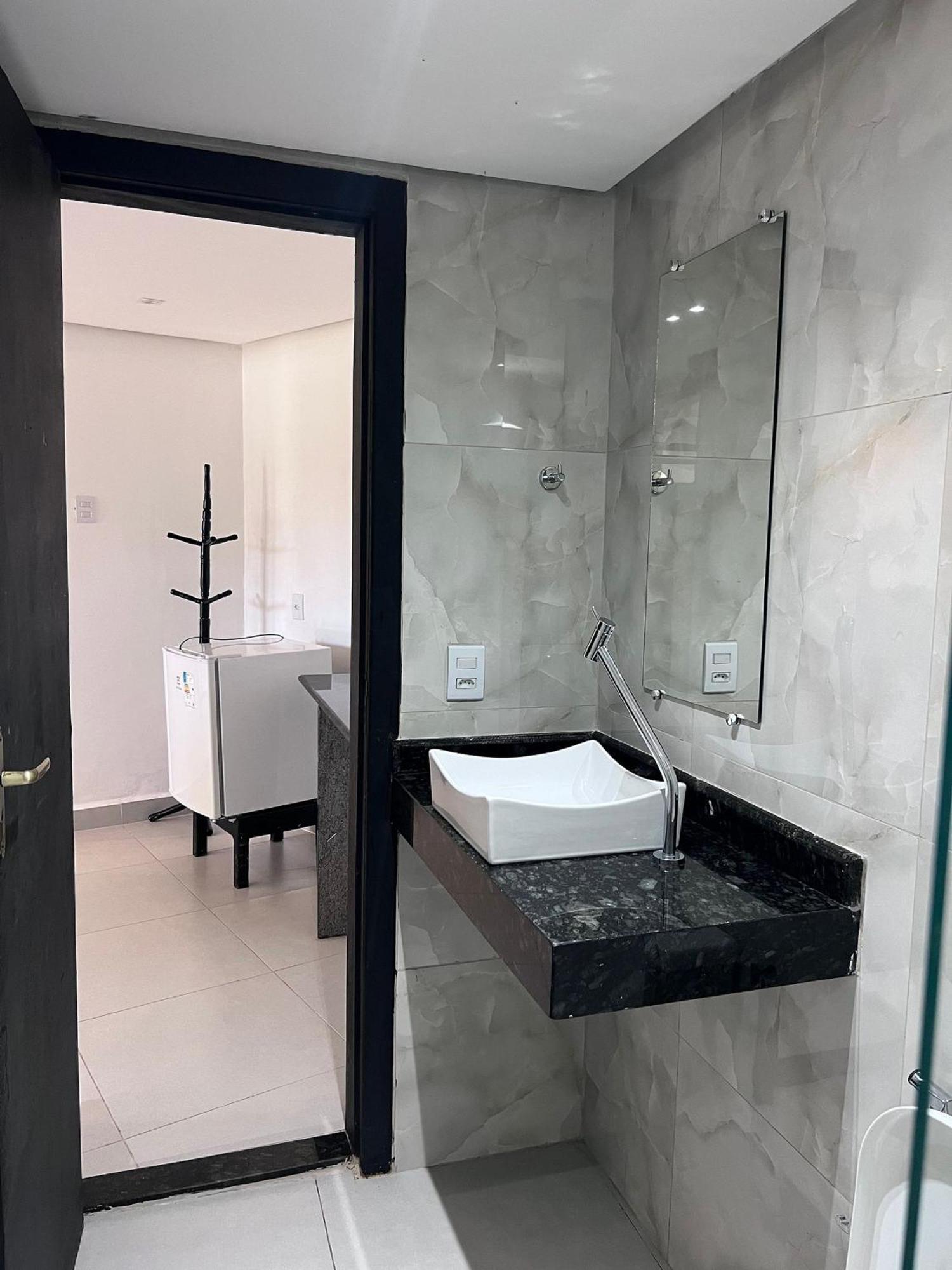 O Beira Mar Praia Hotel Esta Localizado Na Orla, Na Praia De Taperapuan, Cafe Incluso, Wi-Fi 500Mb, Piscinas, Estacionamento Privativo, Ar Condicionado Split, Smart Tv, Frigobar, Porto Seguro Extérieur photo