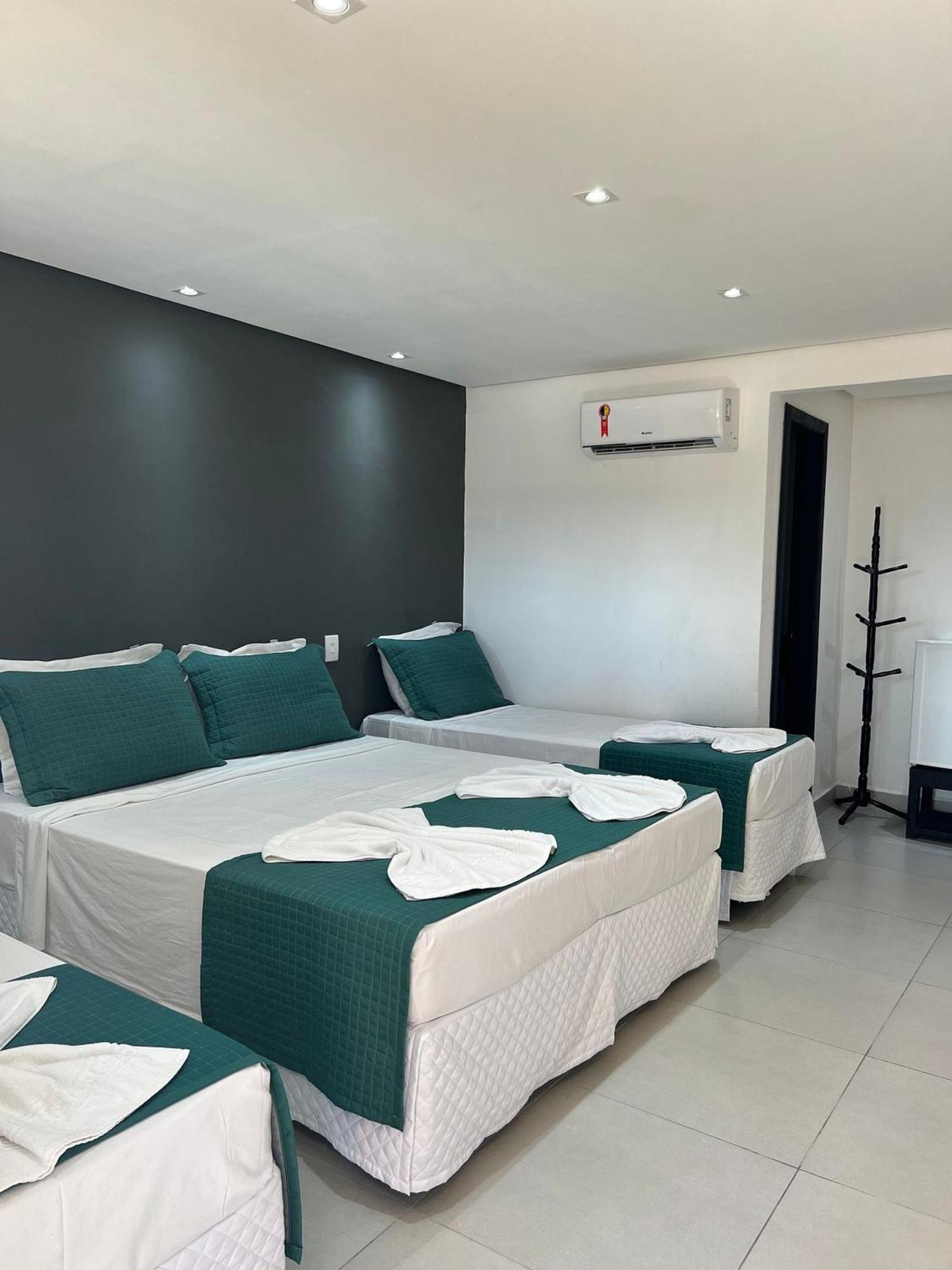 O Beira Mar Praia Hotel Esta Localizado Na Orla, Na Praia De Taperapuan, Cafe Incluso, Wi-Fi 500Mb, Piscinas, Estacionamento Privativo, Ar Condicionado Split, Smart Tv, Frigobar, Porto Seguro Extérieur photo